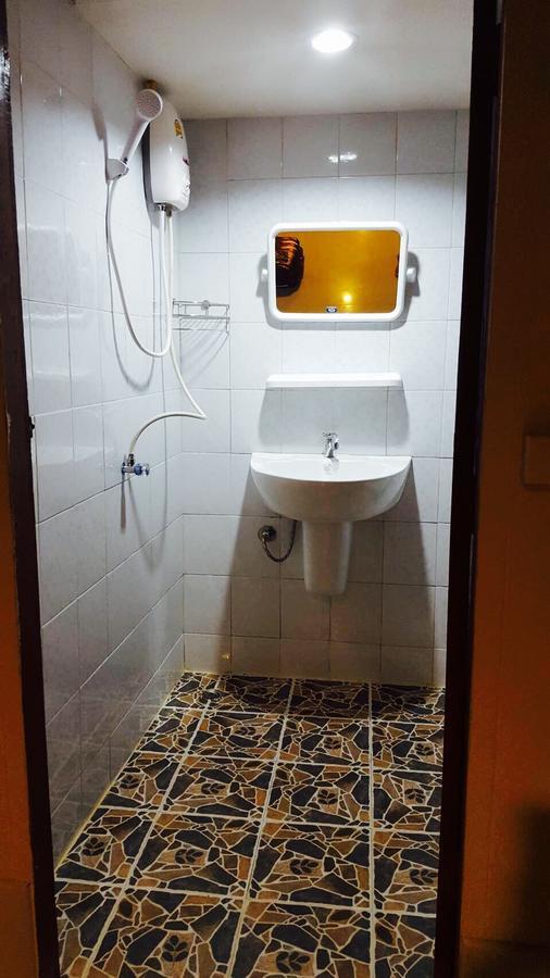 Lucky Dorm Hostel เกาะพีพี ภายนอก รูปภาพ