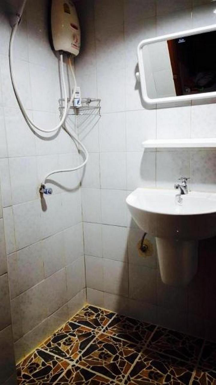 Lucky Dorm Hostel เกาะพีพี ภายนอก รูปภาพ